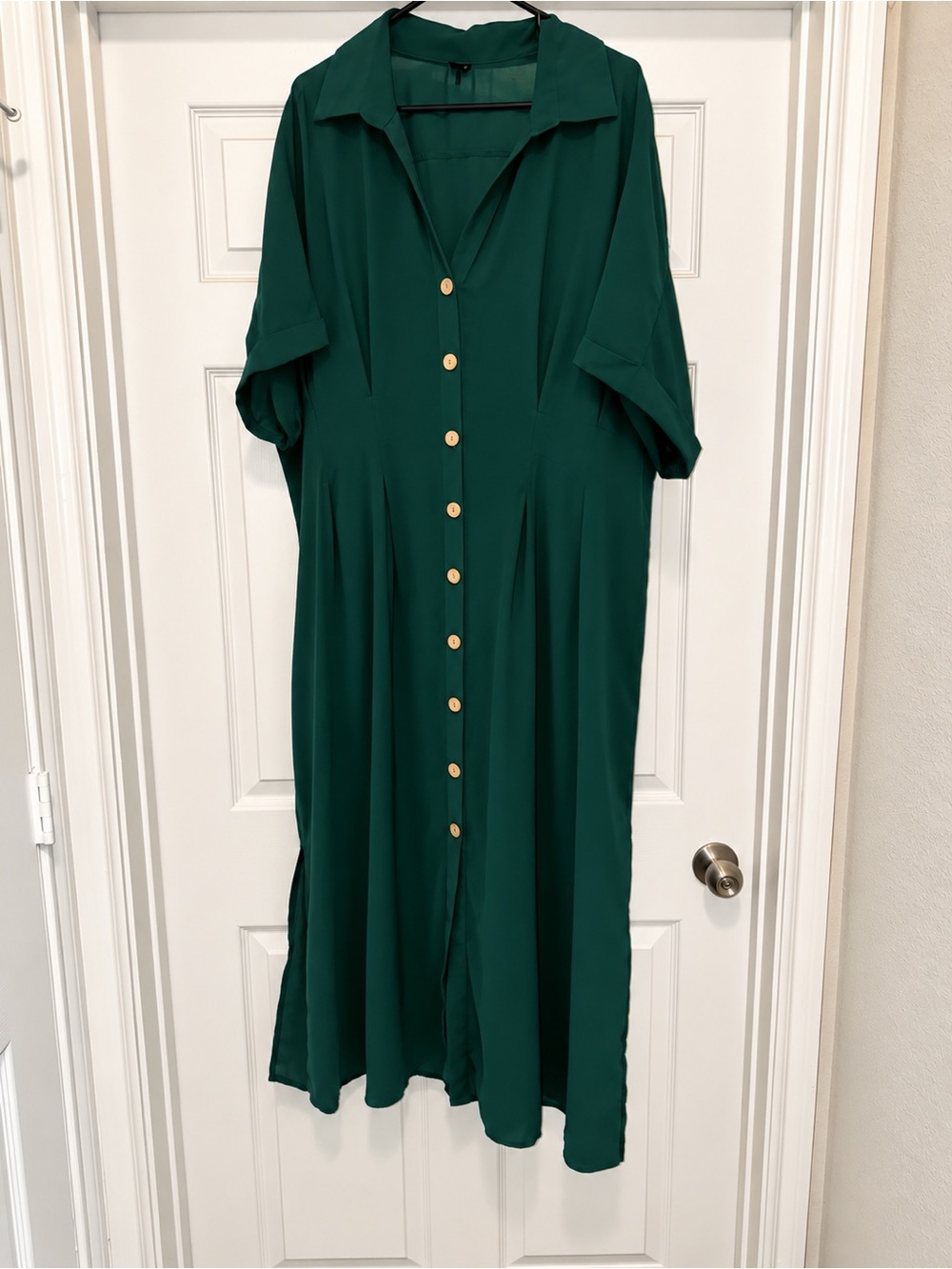 Women’s Emerald Green Button-Front Midi Dress